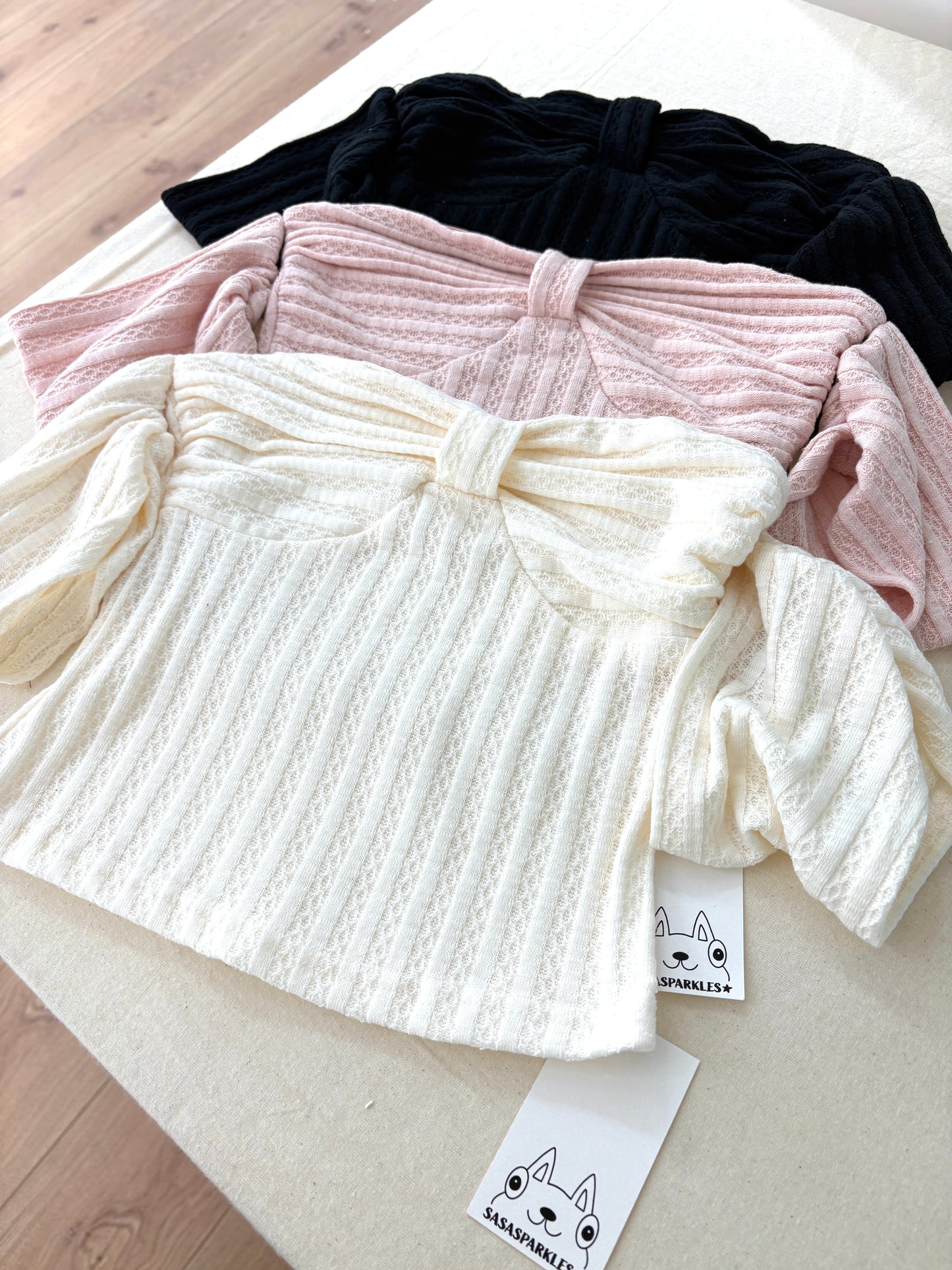 Patterned Off-Shoulder Top 露肩織紋上衣